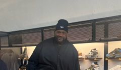 Mini Pepsi w podeszwie buta