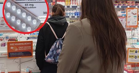 Rodzice wpadli w panikę. "Podawanie tego dziecku to dla mnie szaleństwo"