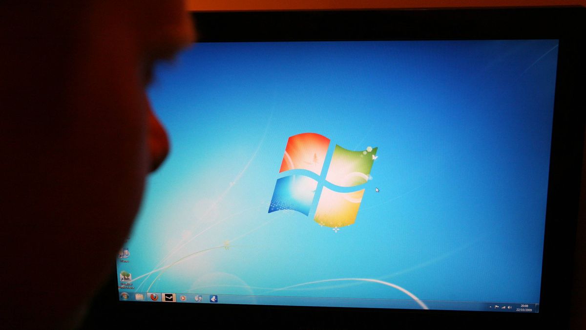 Windows 7 wkrótce bez wsparcia. Hakerzy znaleźli rozwiązanie (Getty Images)
