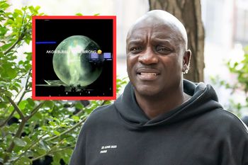 Akon utknął w dmuchanej kuli. Koncert w Newcastle wymknął się spod kontroli