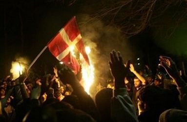 Ambasada Danii obrzucona koktajlami Mołotowa