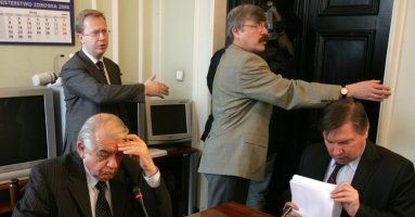 Rozpoczęło się spotkanie Religi z protestującymi lekarzami