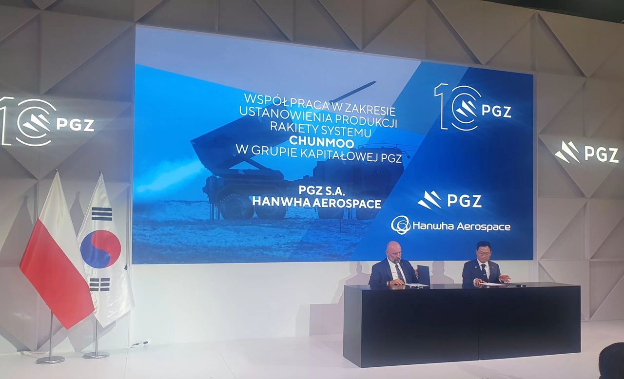 MSPO 2023: Porozumienie PGZ z Hanwha ws. produkcji amunicji do Chunmoo