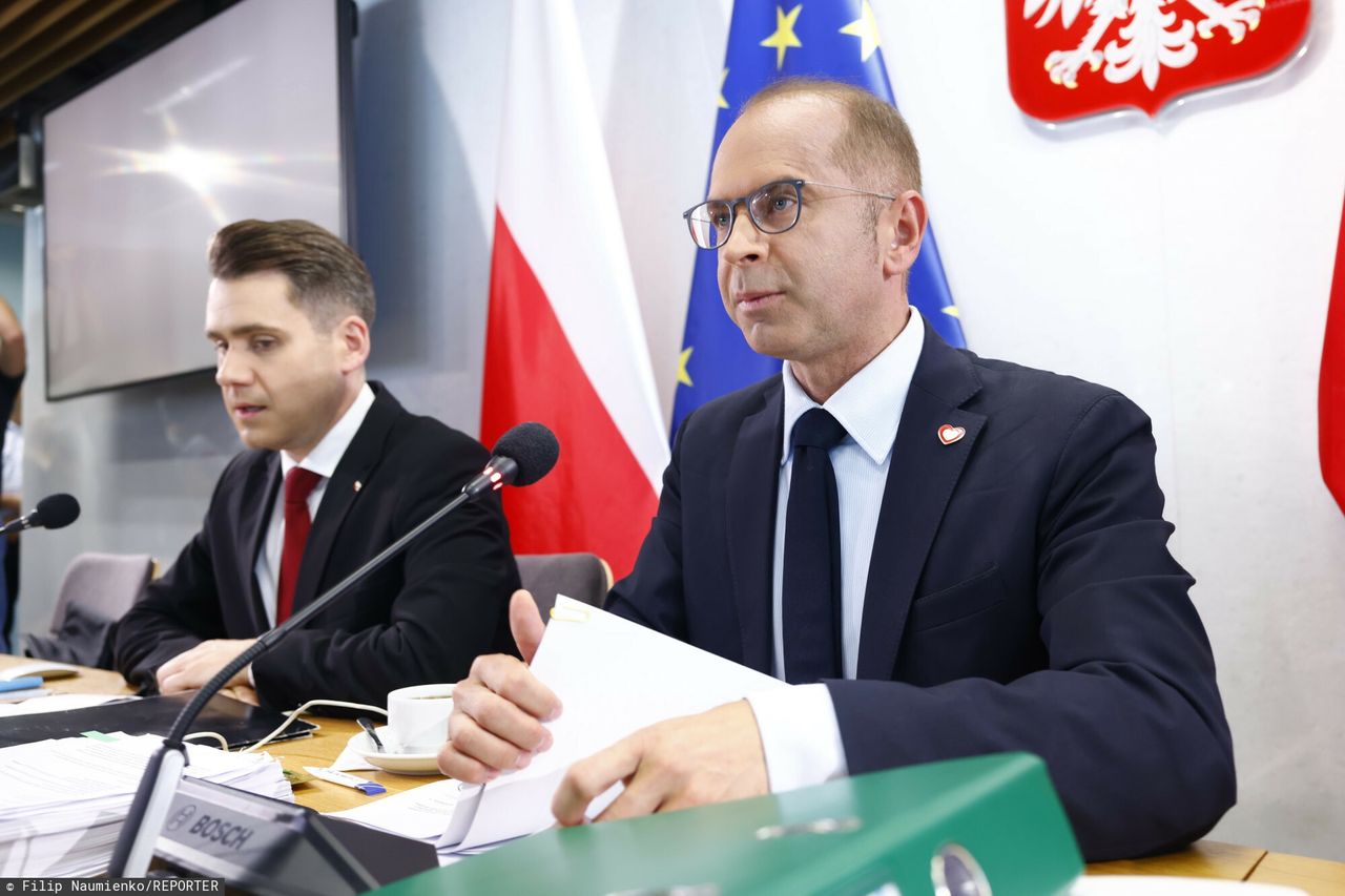 Afera wizowa w miasteczku Orlenu. Szczerba: wśród zgłaszanych pracowników były dzieci