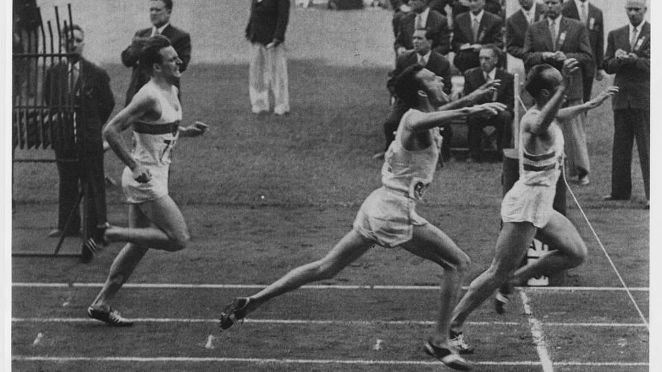 Josy Barthel finiszuje w trakcie igrzysk olimpijskich w 1952 roku fot. LW-Archiv