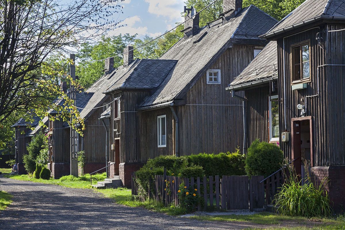 Świętochłowice. Już wkrótce ruszy kompleksowy remont pięciu 90-letnich domków fińskich w Piaśnikach.
