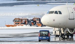 Zamieszanie na lotnisku w Gdańsku. Piloci nie mieli uprawnień do lądowania