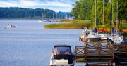 Mazury. Do Biura Rzeczy Znalezionych trafiła... motorówka