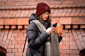 Rekompensaty dla abonentów. Poszło o rabat. Sieć się nie wywinie