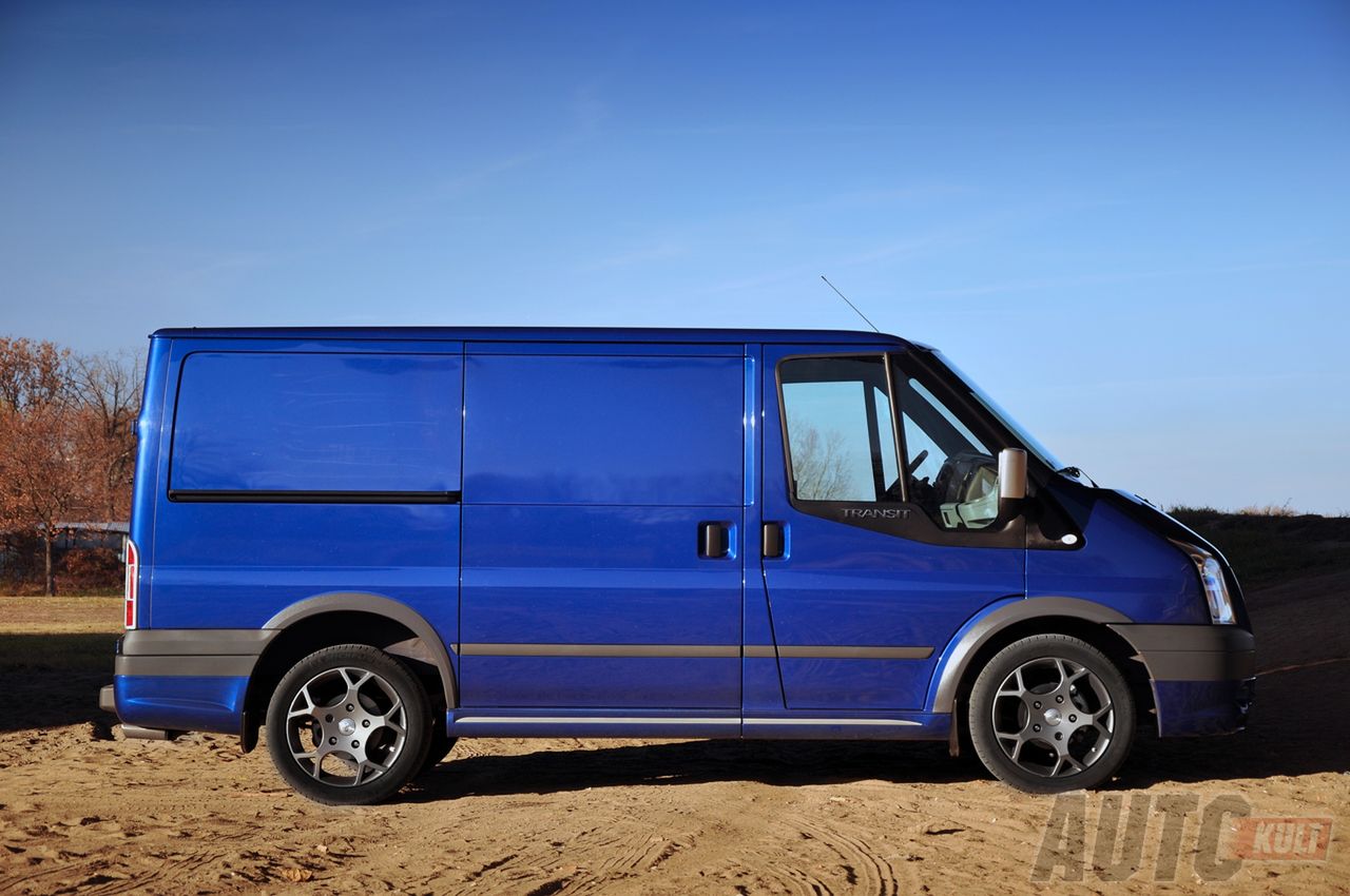 Ford Transit Sport Van (fot. Mariusz Zmysłowski)