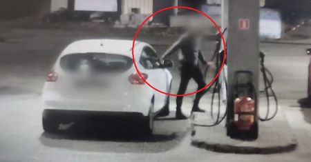 Policjanci mieli pobić chorego człowieka. Wcześniej pili alkohol