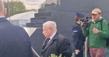 Giertych kpi z Kaczyńskiego. Pokazał wymowny obrazek