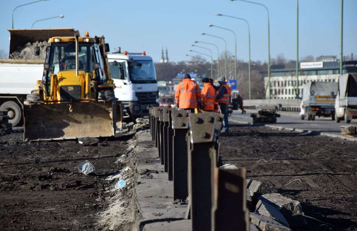 GP: Umowa na odbudowę mostu Łazienkowskiego może zostać unieważniona