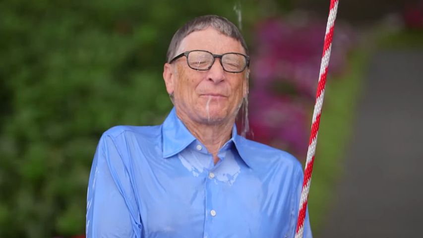 Bill Gates, Tim Cook i rzecznicy Orange i Play pod wodą, czyli technologiczny Ice Bucket Challenge 1