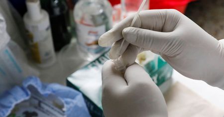 Koronawirus. Nie żyje zakażona zakonnica. Trwają badania w kierunku mutacji indyjskiej