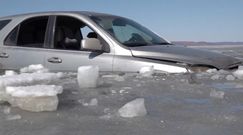 Jazda autem po cienkim lodzie. Rosjanie pokazują nagranie