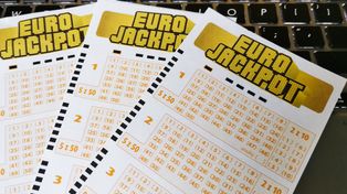 Dwóch Polaków wygrało w Eurojackpot. Oto ich nagrody