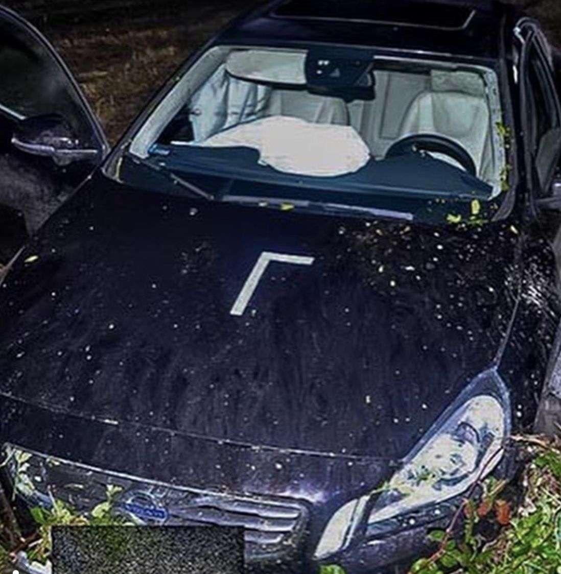 Samochód, którym podróżowali Rosati z Adamczykiem