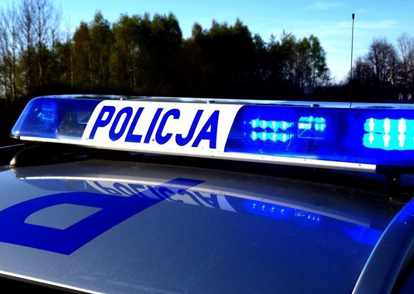Śląskie. Zabrzańscy policjanci pilotowali do szpitala pojazd, w którym znajdowała się rodząca kobieta.