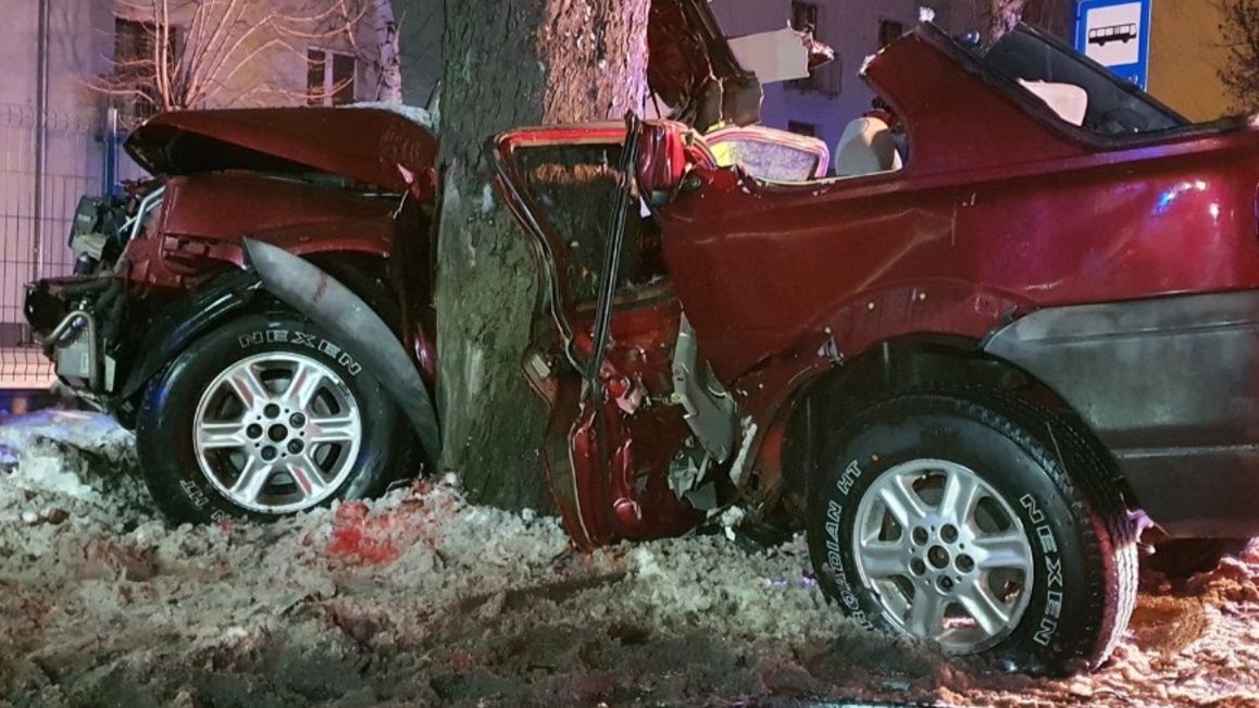 Rozbity samochód w Sosnowcu