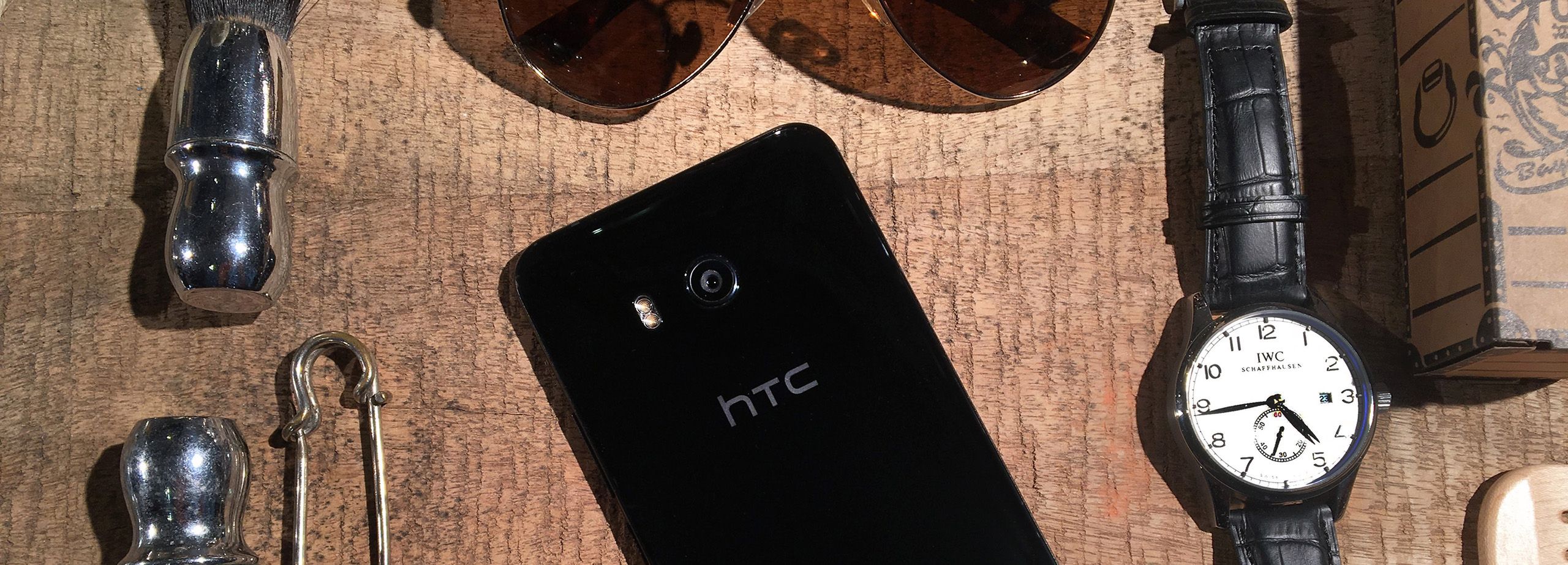 HTC U11 w naszych rękach. Jest piękny i skrajnie niepraktyczny 6