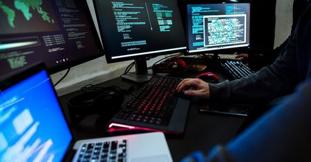 Straciła blisko 10 tys. zł próbując sprzedać urządzenie do wypieku chleba