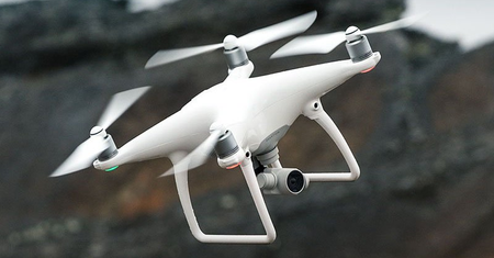 Szwecja zakazuje lotów dronami w miejscach publicznych. Czy to dobry kierunek?