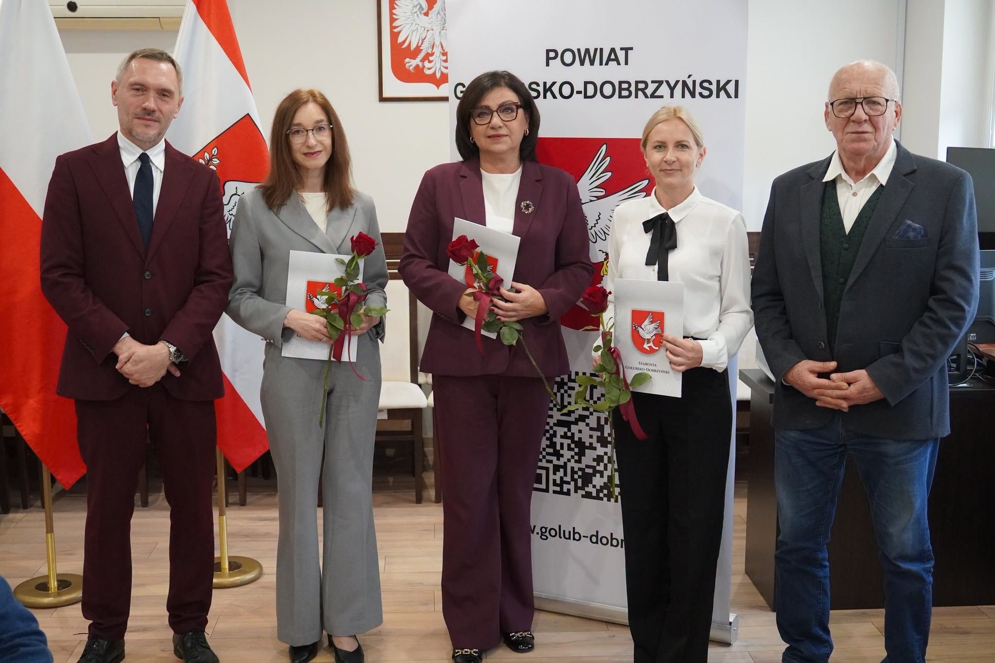 Nagrody otrzymali dyrektorzy i nauczyciele