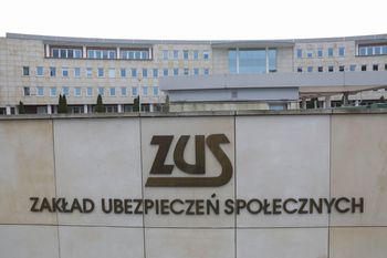 Miały podtruwać koleżankę. Cztery byłe pracownice ZUS z zarzutami
