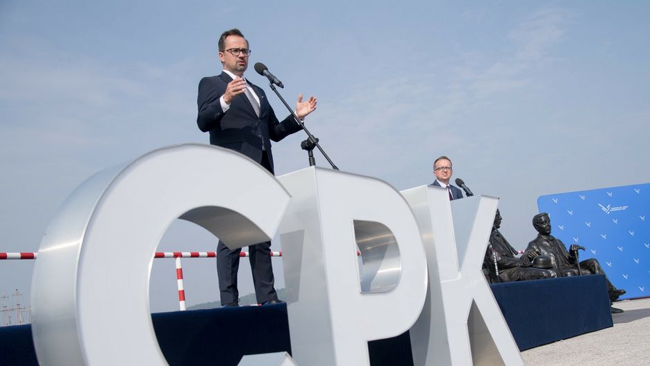 Marcin Horała o opowiada realizacji programu inwestycyjnego CPK w Gdyni