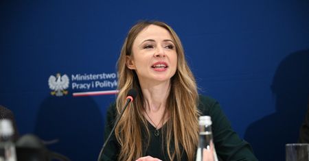 Zmiana wieku emerytalnego? Ministerstwo zabiera głos
