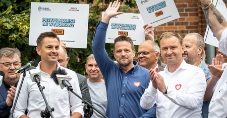 Zadrwili z posłów Zjednoczonej Prawicy. "Gdzie jest Ozdoba albo Kowalski"