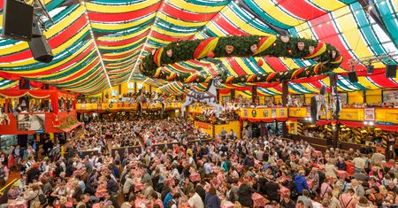 Oktoberfest w Dubaju. Organizatorzy planują przenieść słynny festyn