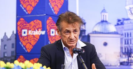 Sean Penn pokazał się z nową dziewczyną. To znana ukraińska aktorka