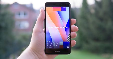 Huawei wymienia stłuczone ekrany nawet za pół ceny. Promocja trwa do 15 maja