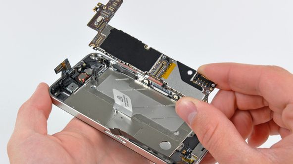 iPhone 4 w częściach [zdjęcia] 1