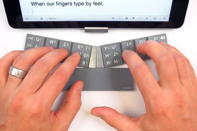 TextBlade: mobilna klawiatura wielkości paczki gum do żucia! Wygodne i poręczne pisanie na tablecie