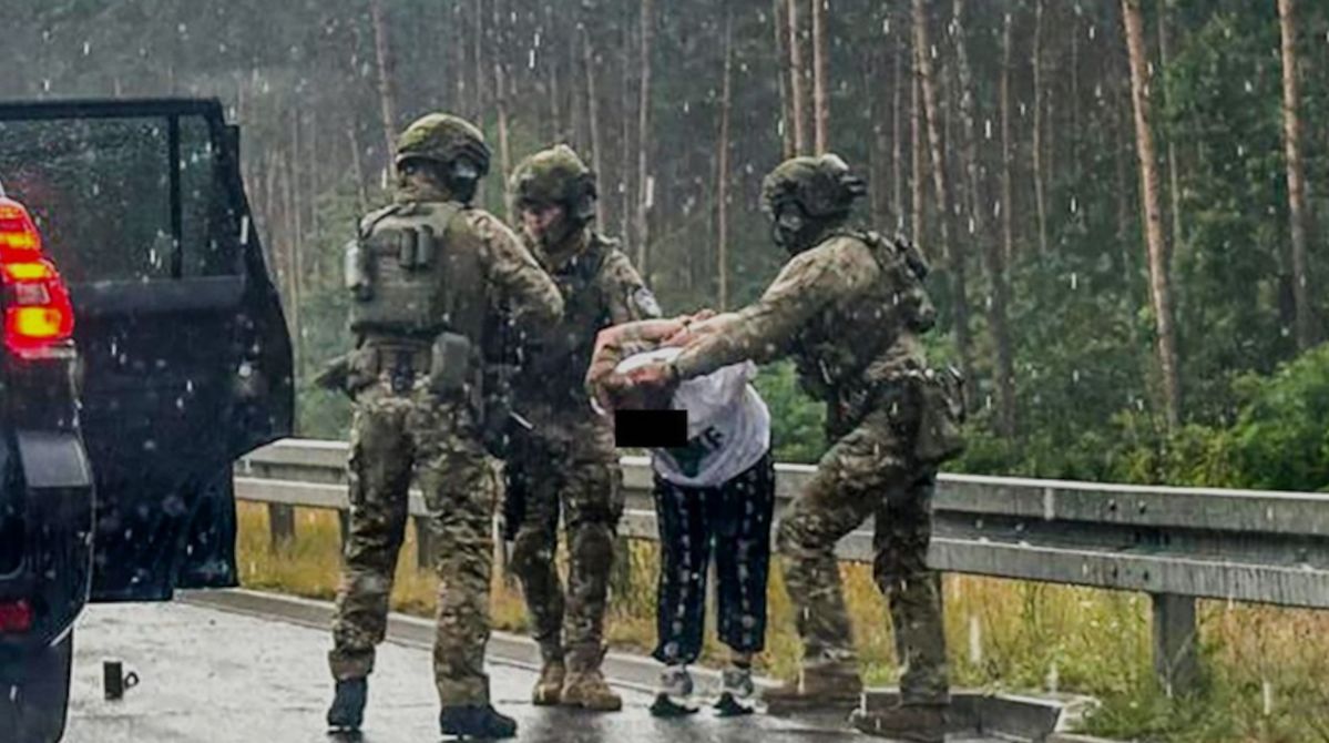 Porwania ludzi na terenie Polski i Łotwy. Porywaczy zatrzymano na S8
