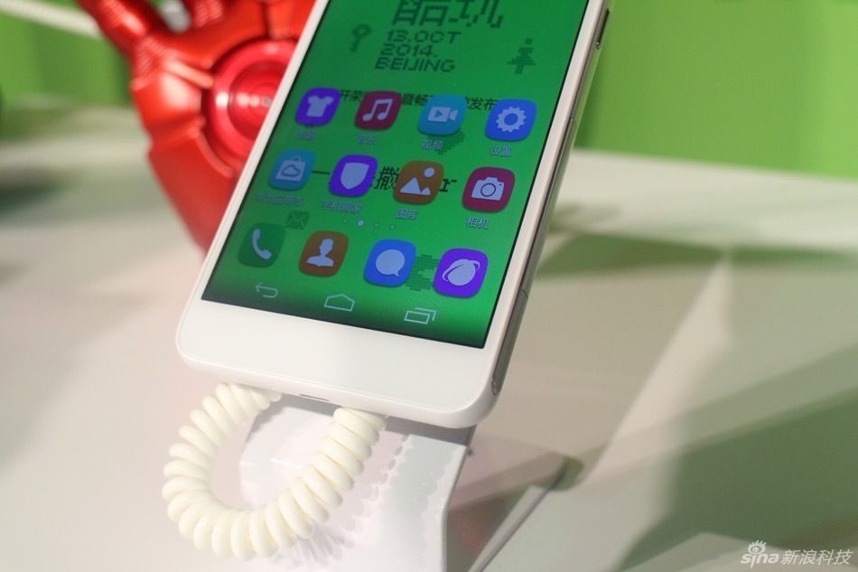 W skrócie: współpraca OnePlusa i JBL, Huawei Honor 6 Extreme Edition i klon iPhone'a on Lenovo 4