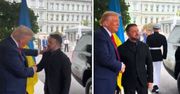 Zełenski przyjechał do Białego Domu. Trump przywitał go przed wejściem