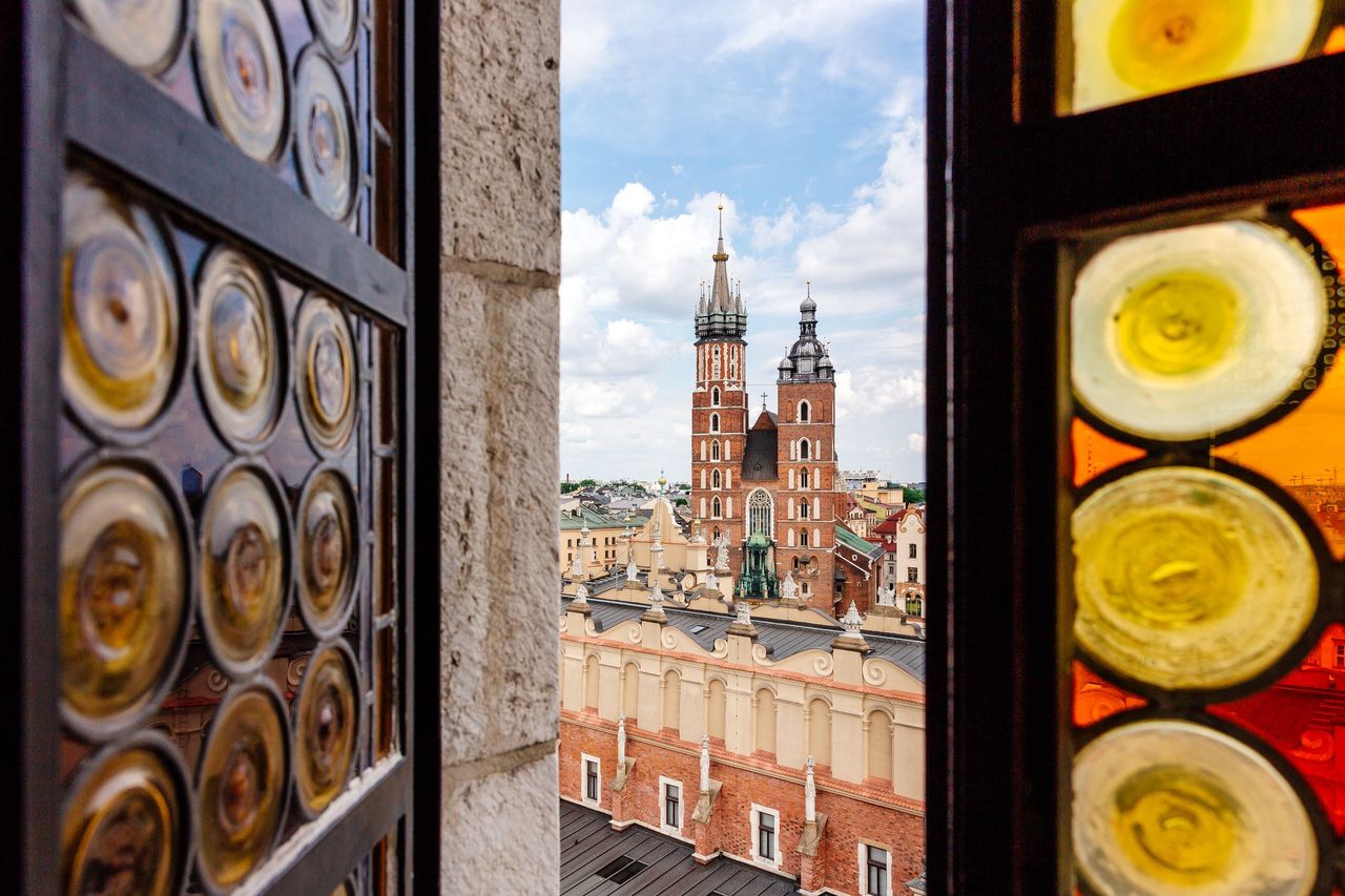 Widok na Bazylikę Mariacką w Krakowie