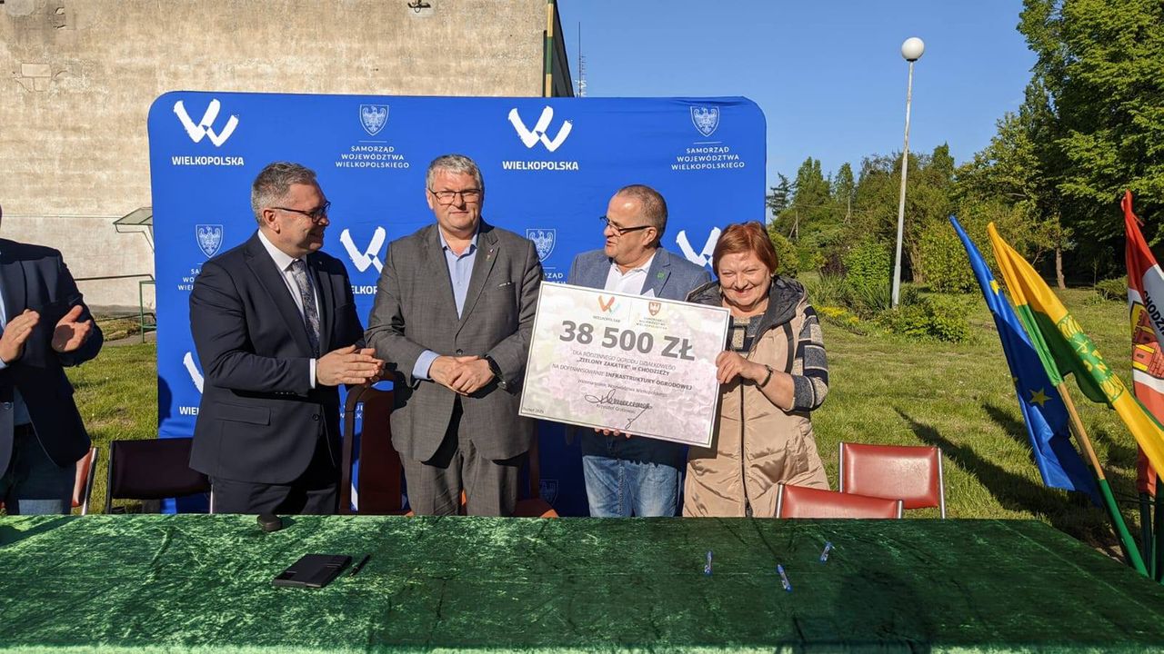 Rodzinne Ogrody Działkowe dostały ponad 700 tysięcy złotych