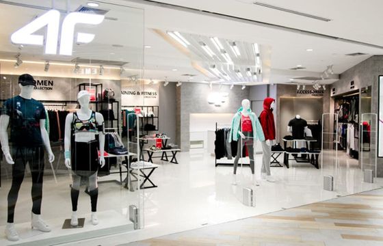 4F debiutuje w Tajlandii