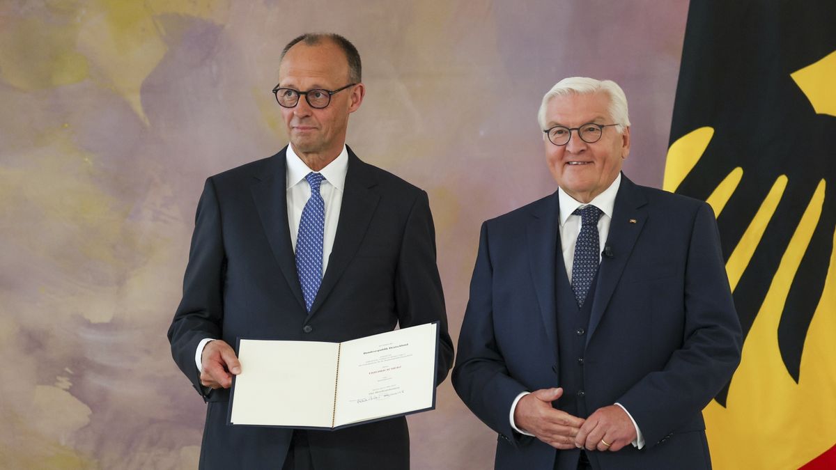 Friedrich Merz odebrał certyfikat wyboru na kanclerza RFN z rąk