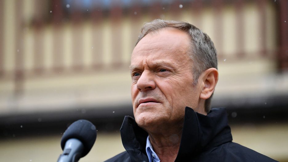 Donald TuskPiotr Polakdla medi�w, dla prasy, konferencja, krajowa, nauczyciele, platforma obywatelska, polityk polityka, prasowa, spotkanie, wizyta