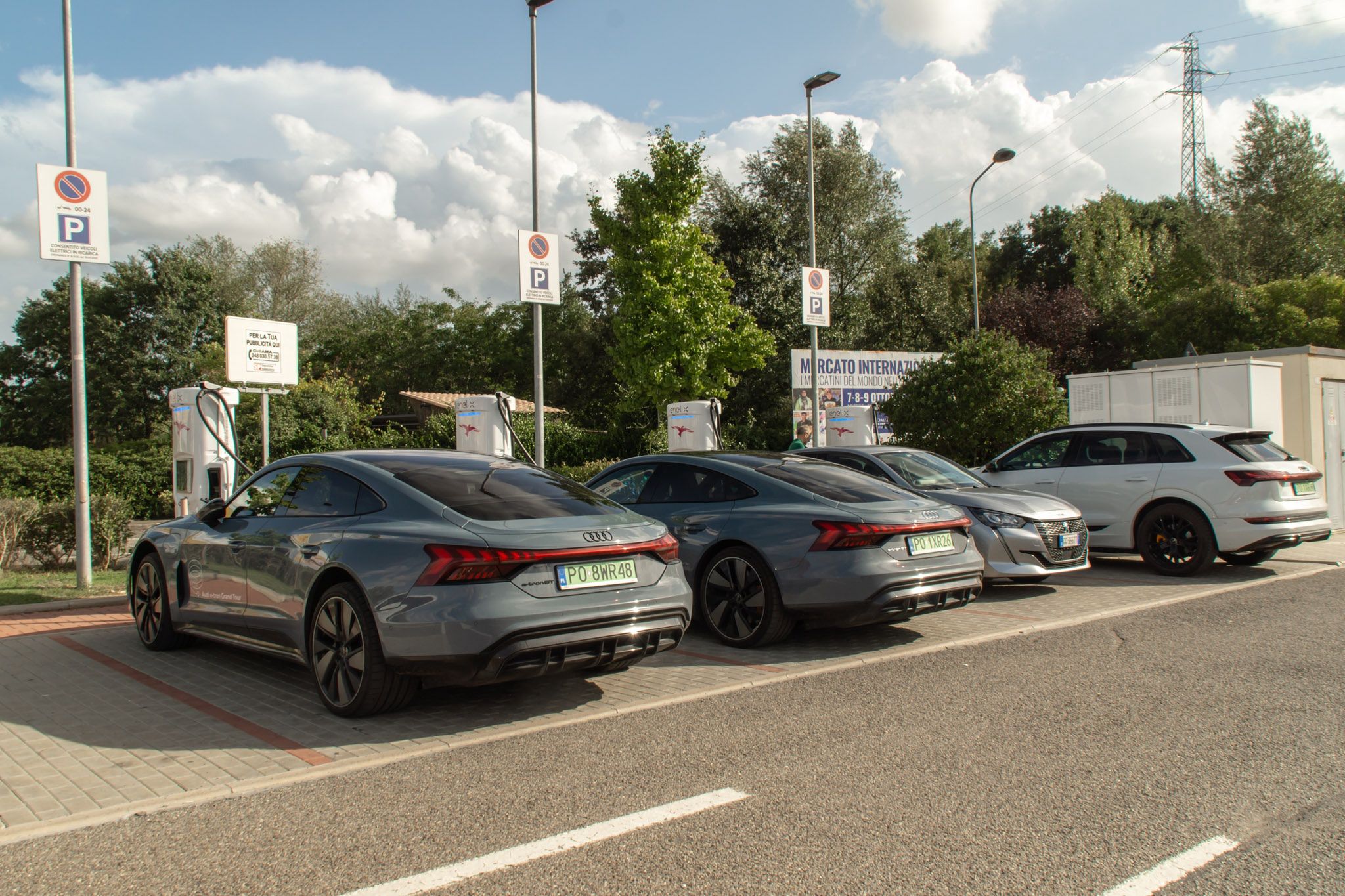 Audi e-tron Grand Tour