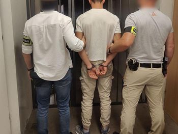 Łódź: Brutalnie pobił mężczyznę. Wcześniej pędził autem po mieście