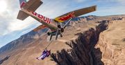 Skydiver złapał w powietrzu awionetkę. Niesamowity wyczyn Maksa Manowa