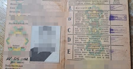 Ukrainiec przedstawił prawo jazdy. Dokument wydany przez władze ZSRR