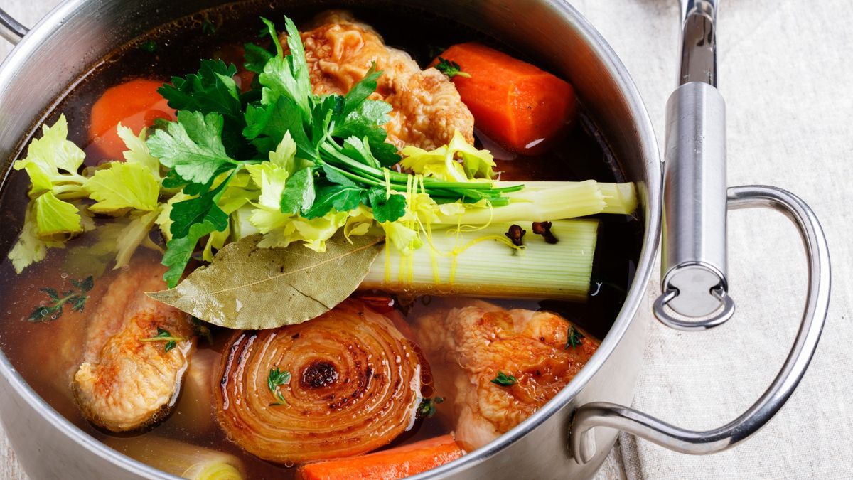 Magda Gessler dodaje do rosołu zimową przyprawę